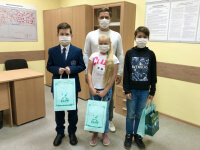 Дети работников ТАИФ-НК поддержали игроков Сборной России по футболу